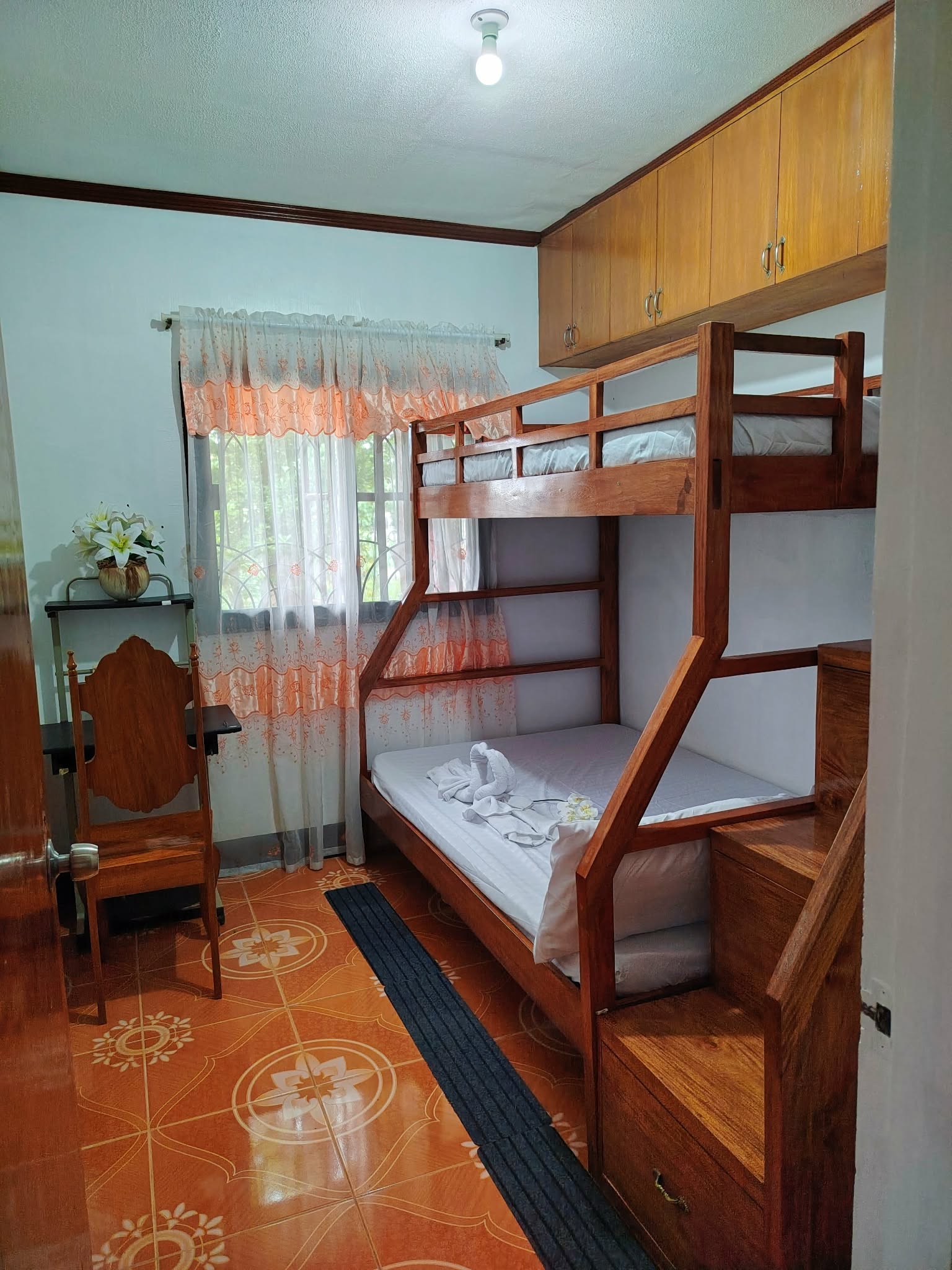 Share Room